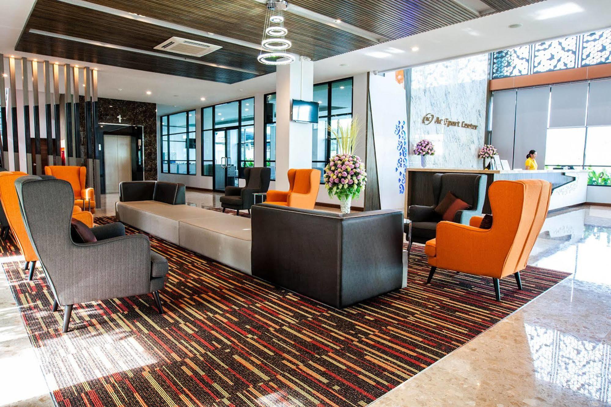 Ac Sportcenter Hotel Hat Yai Buitenkant foto