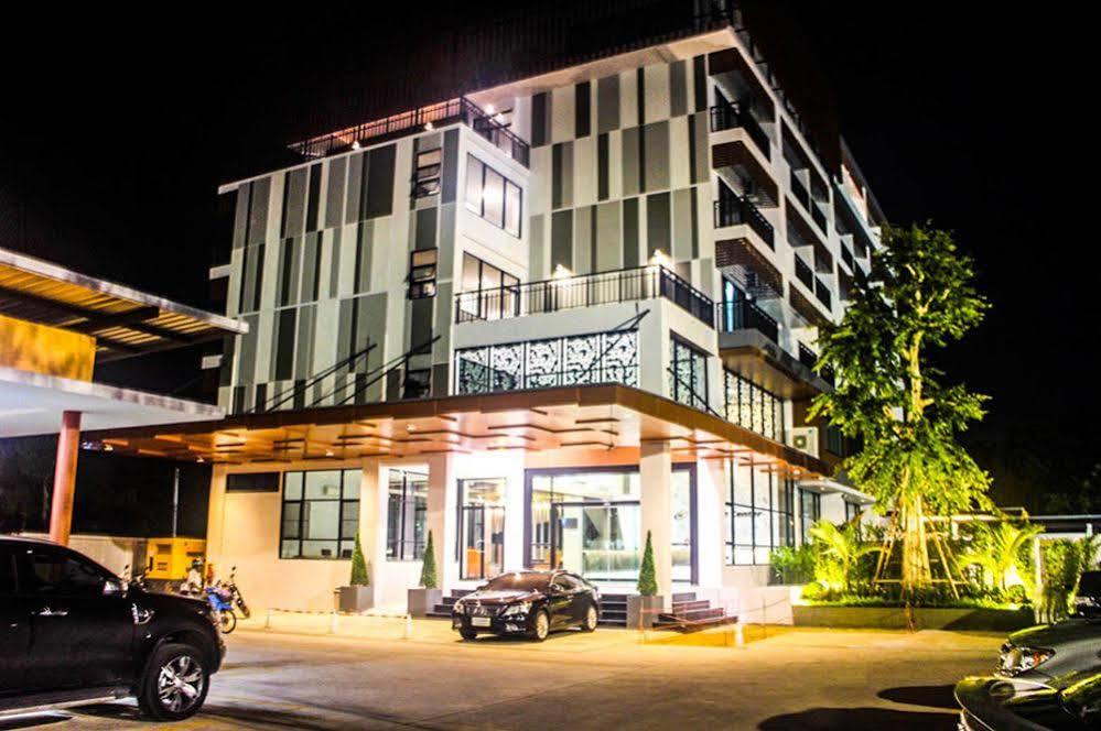 Ac Sportcenter Hotel Hat Yai Buitenkant foto