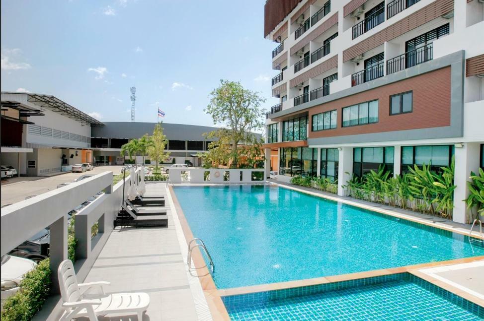 Ac Sportcenter Hotel Hat Yai Buitenkant foto